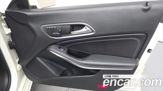 Mercedes-Benz CLA-Class 2016 — photo 14