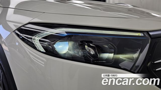 Mercedes-Benz EQA 2022 — photo 8