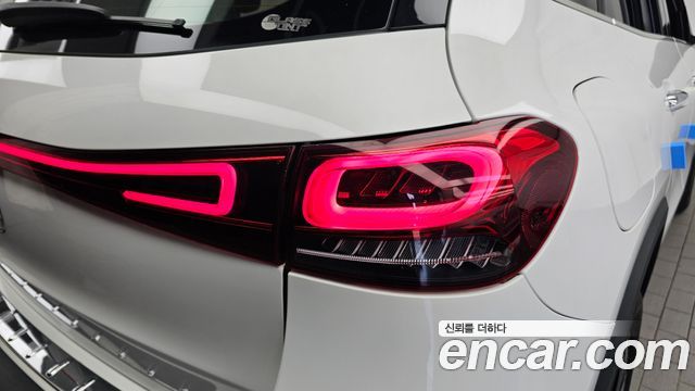 Mercedes-Benz EQA 2022 — photo 9