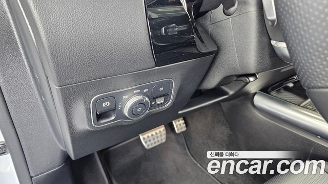 Mercedes-Benz EQA 2022 — photo 29