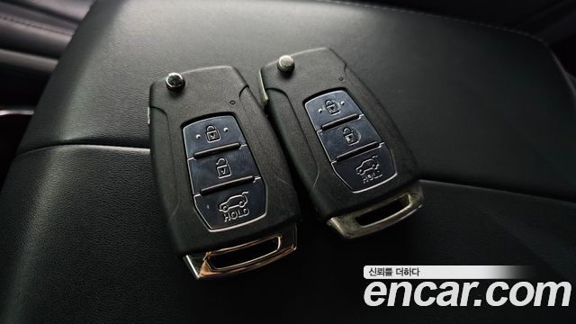 KG Mobility Rexton 2018 — photo 23