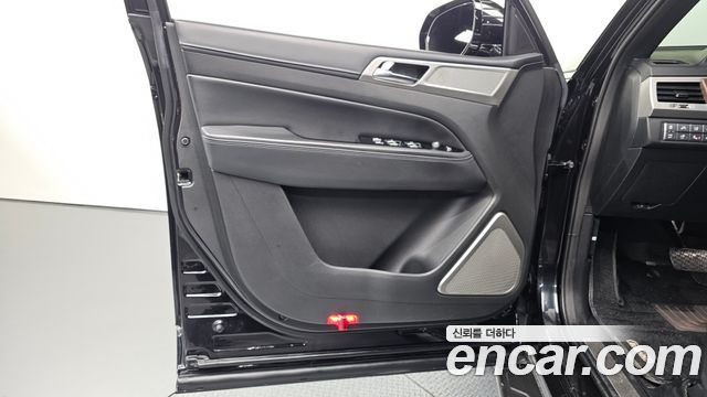 KG Mobility Rexton 2018 — photo 14
