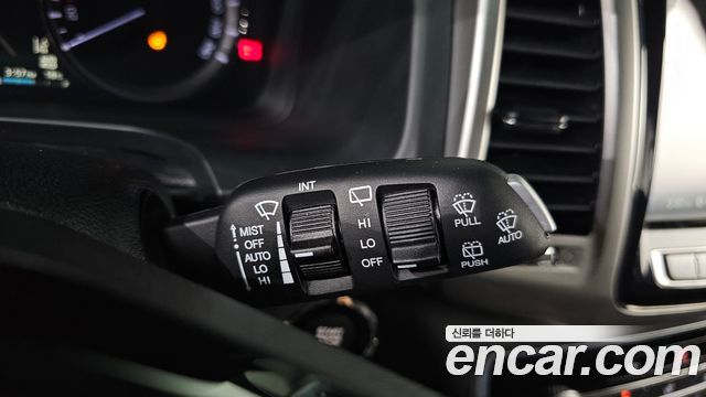KG Mobility Rexton 2018 — photo 29