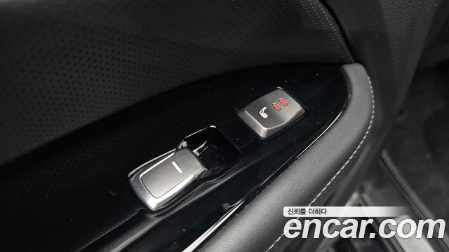 KG Mobility Rexton 2018 — photo 30