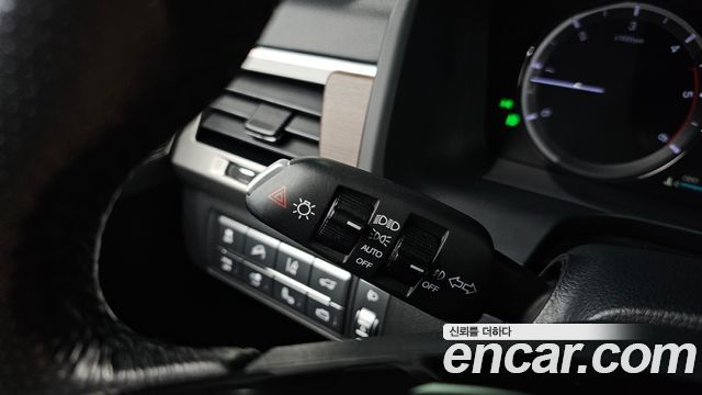 KG Mobility Rexton 2018 — photo 33