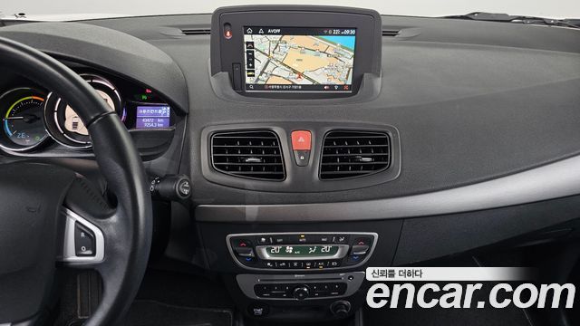 Renault Korea SM3 2020 — photo 14