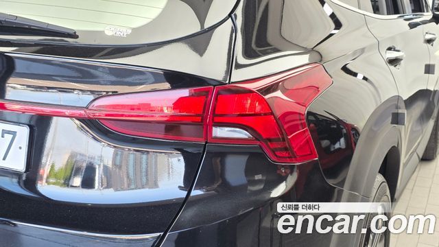 Hyundai Santafe 2021 — photo 9