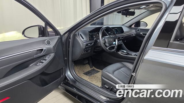 Hyundai Sonata 2023 — photo 10