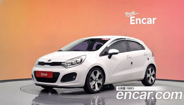 Kia pride 2013 — photo 1