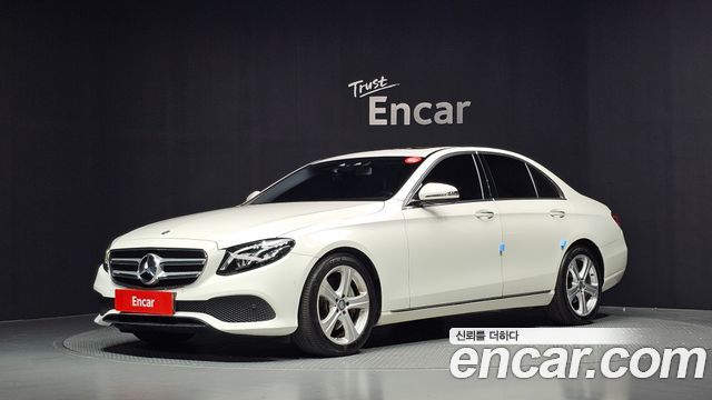 Mercedes-Benz E-Class 2017 — photo 1