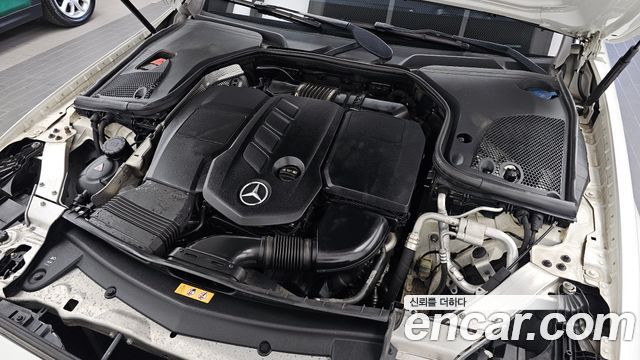 Mercedes-Benz E-Class 2017 — photo 6