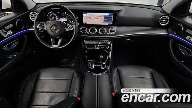 Mercedes-Benz E-Class 2017 — photo 7