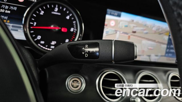 Mercedes-Benz E-Class 2017 — photo 9