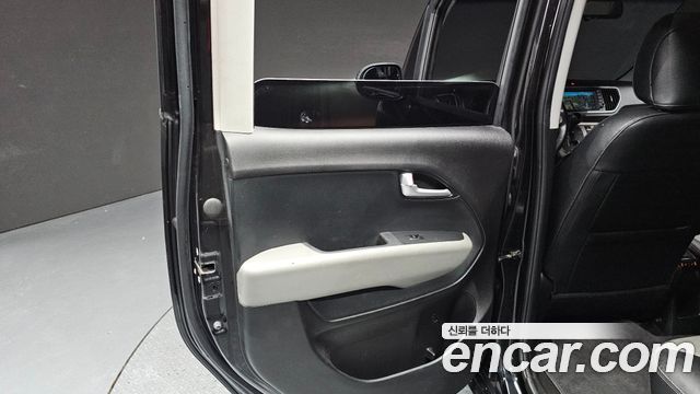Kia RAY 2018 — photo 15