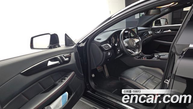 Mercedes-Benz CLS-Class 2017 — photo 10