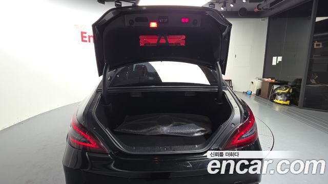 Mercedes-Benz CLS-Class 2017 — photo 20