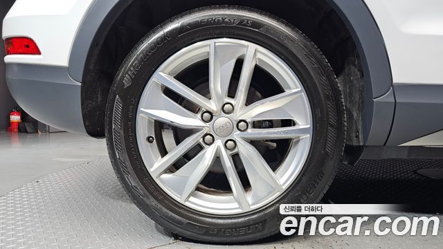 Audi Q3 2016 — photo 5