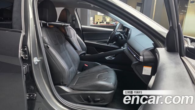 Hyundai AVANTE 2024 — photo 17