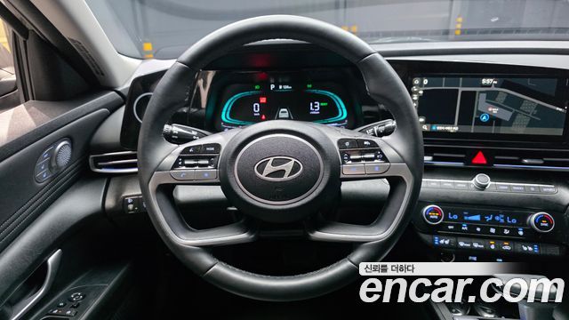 Hyundai AVANTE 2024 — photo 19