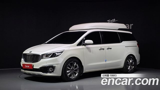 Kia Canival 2015 — photo 1