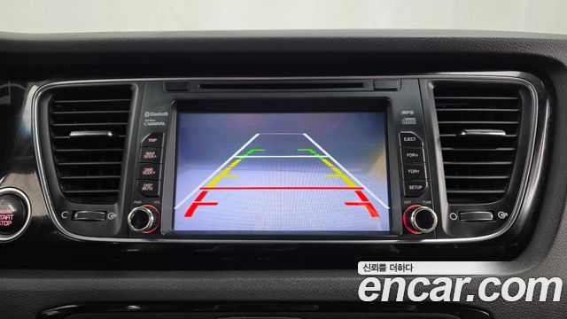 Kia Canival 2015 — photo 15