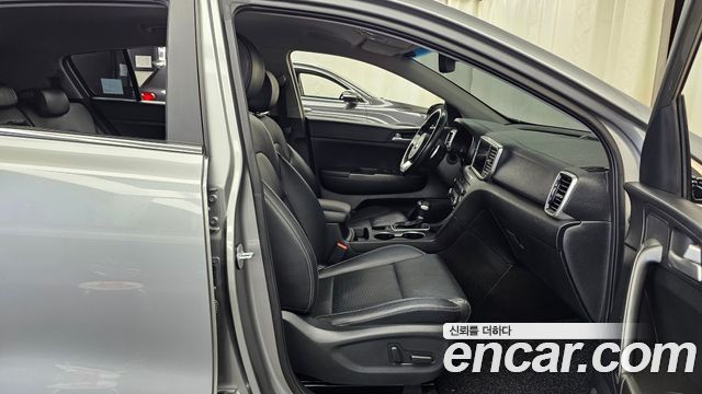 Kia Sportage 2019 — photo 11