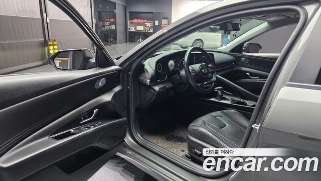 Hyundai AVANTE 2022 — photo 13