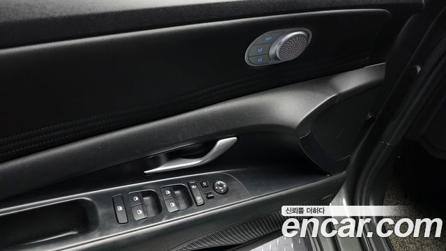 Hyundai AVANTE 2022 — photo 30