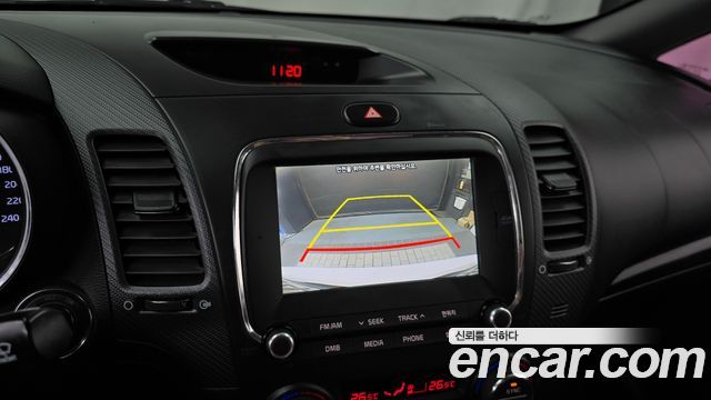 Kia K3 2016 — photo 15