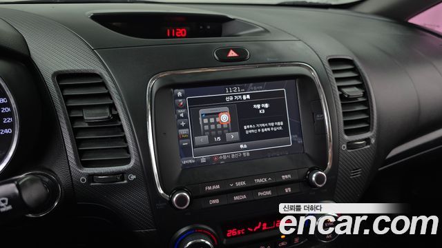Kia K3 2016 — photo 16