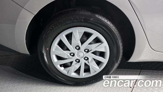 Hyundai AVANTE 2021 — photo 5