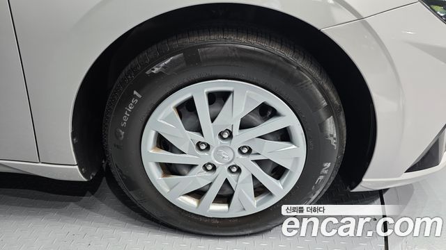 Hyundai AVANTE 2021 — photo 7