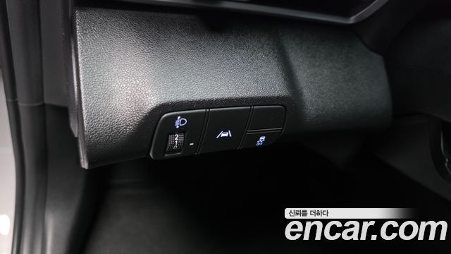 Hyundai AVANTE 2021 — photo 30