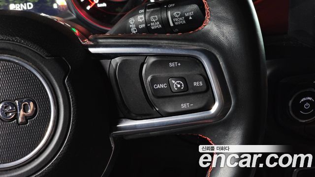 Jeep Wrangler 2018 — photo 22