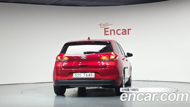 Hyundai i30 2018 — photo 4