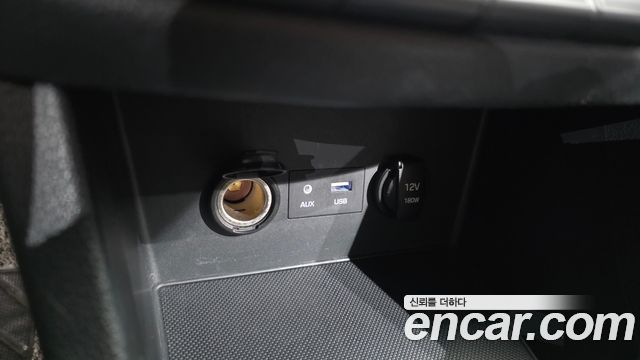Hyundai i30 2018 — photo 19