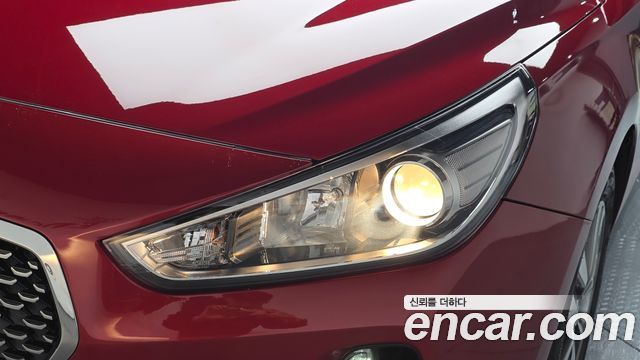 Hyundai i30 2018 — photo 8