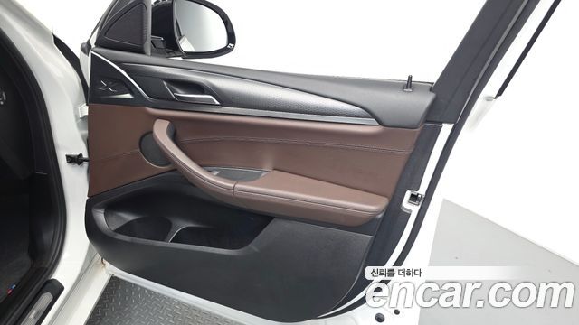 BMW X4 2022 — photo 14