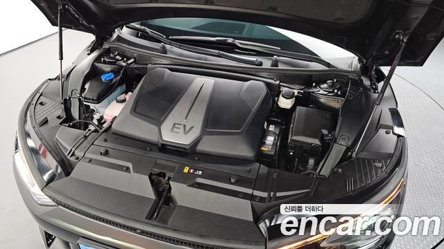 Kia EV6 2023 — photo 6