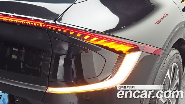 Kia EV6 2023 — photo 9