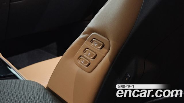 Kia EV6 2023 — photo 30