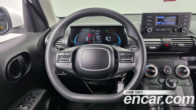 Hyundai Casper 2023 — photo 19