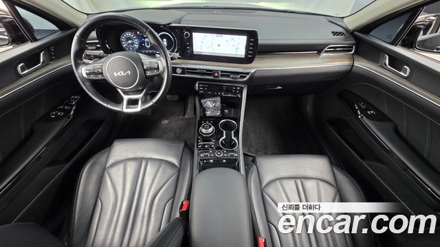 Kia K5 2023 — photo 10