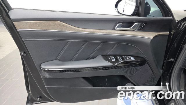 Kia K5 2023 — photo 14