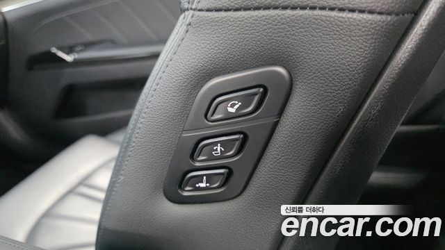 Kia K5 2023 — photo 28