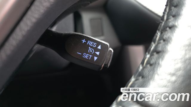 Toyota RAV4 2018 — photo 33