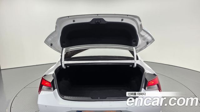 Hyundai AVANTE 2023 — photo 26