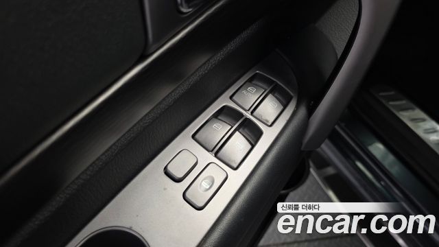 KG Mobility KORANDO 2018 — photo 28