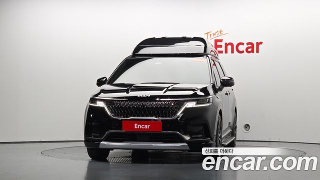 Kia Canival 2023 — photo 3