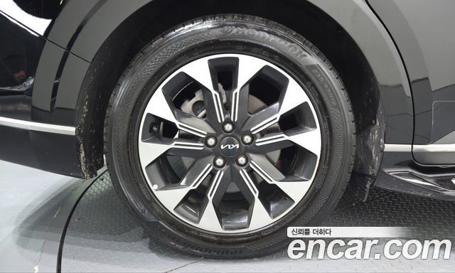 Kia Canival 2023 — photo 5